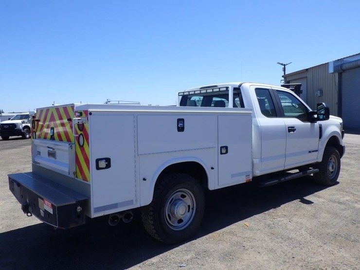 2017-ford-f350-image-3