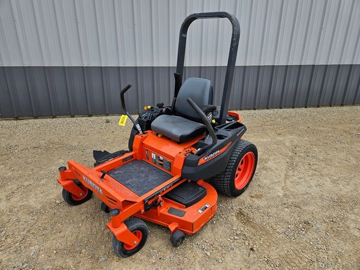 kubota-z122e-image-1