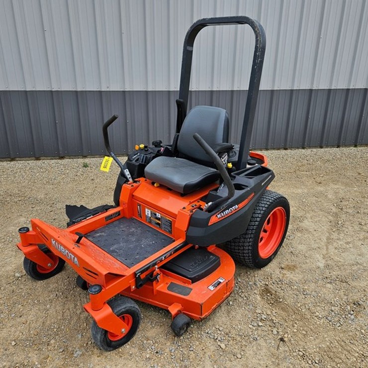 KUBOTA Z122E