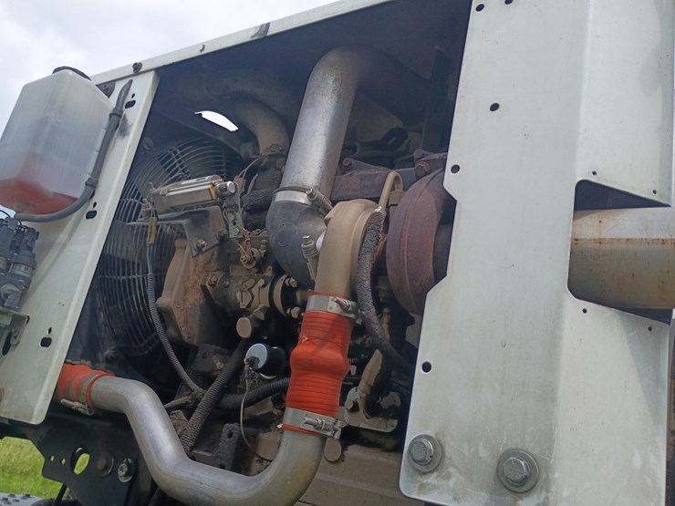 2015-international-durastar-4300-image-80