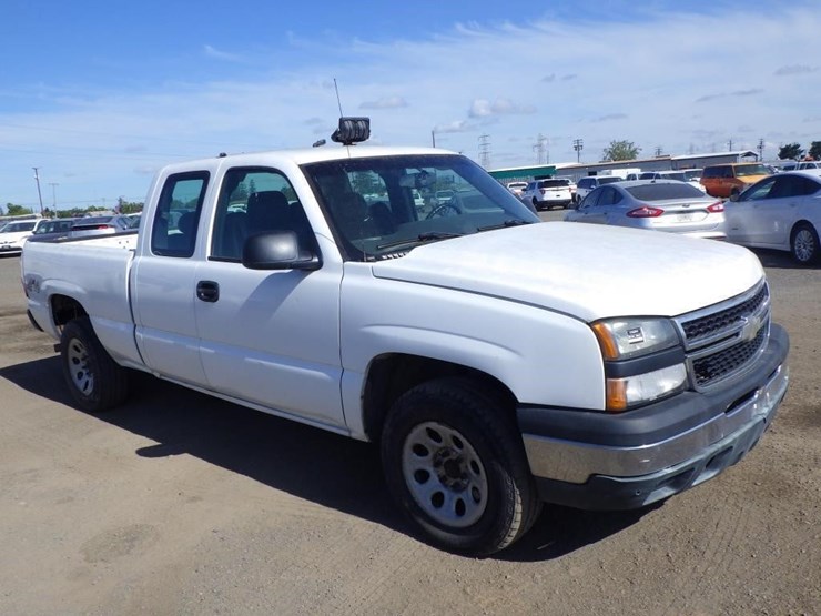 2007-chevrolet-1500-image-2
