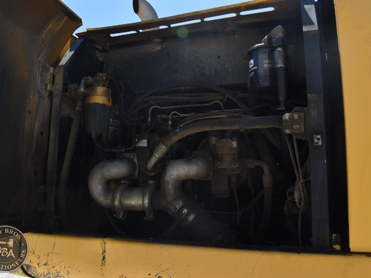 2010-deere-350d-lc-image-54