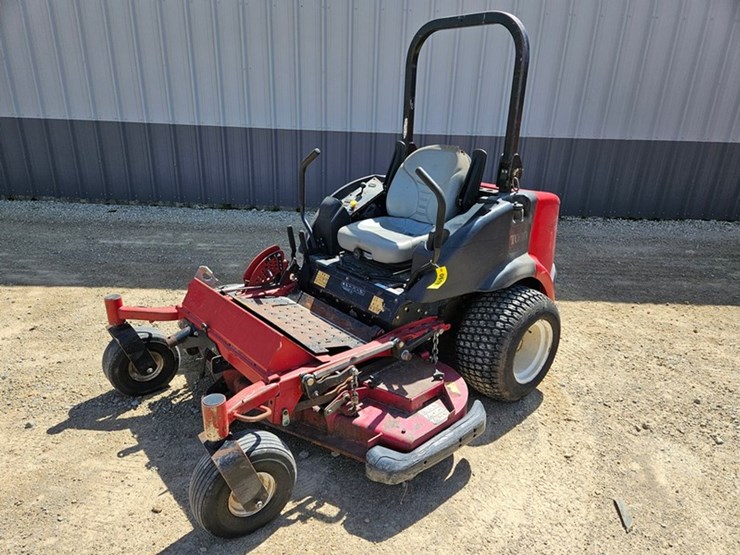toro-groundsmaster-7200-image-1