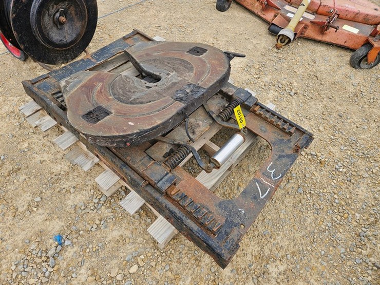 #5102-•-sliding-fifth-wheel-image-7