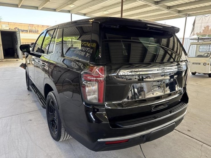 2023-chevrolet-tahoe-image-6