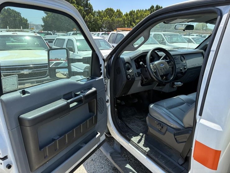 2014-ford-f250-image-11