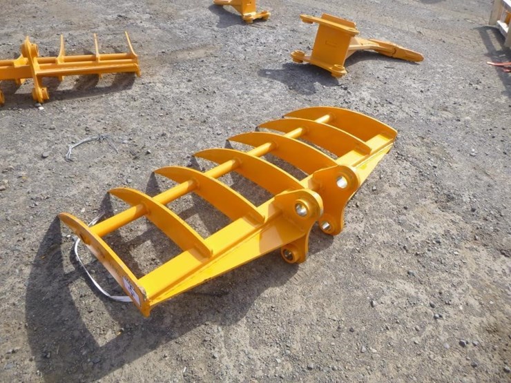 caterpillar-303-image-4