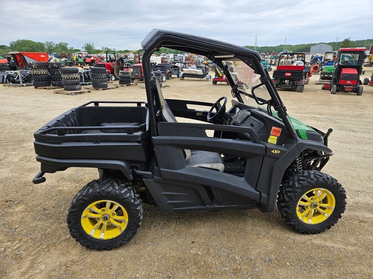 john-deere-gator-image-6