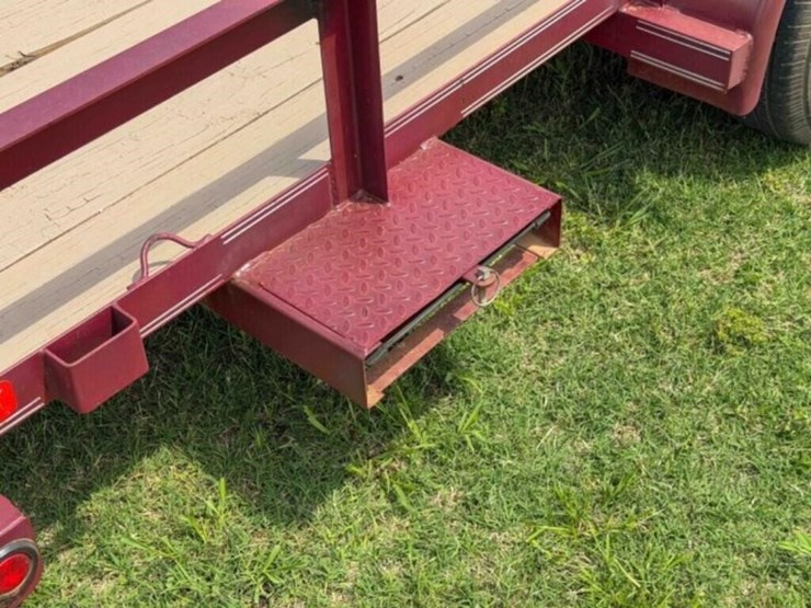 2011-18’-big-tex-flatbed-trailer-image-6