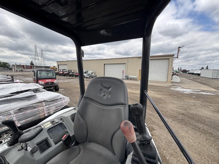 2021-bobcat-e26-image-41