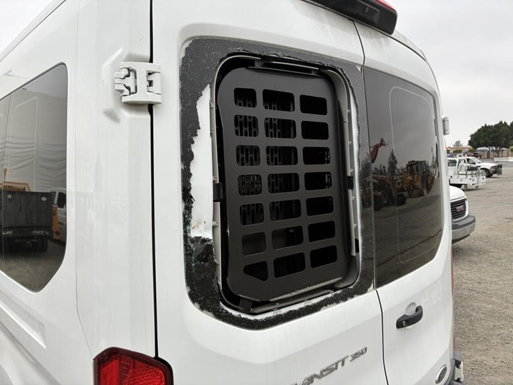 2020-ford-transit-image-6