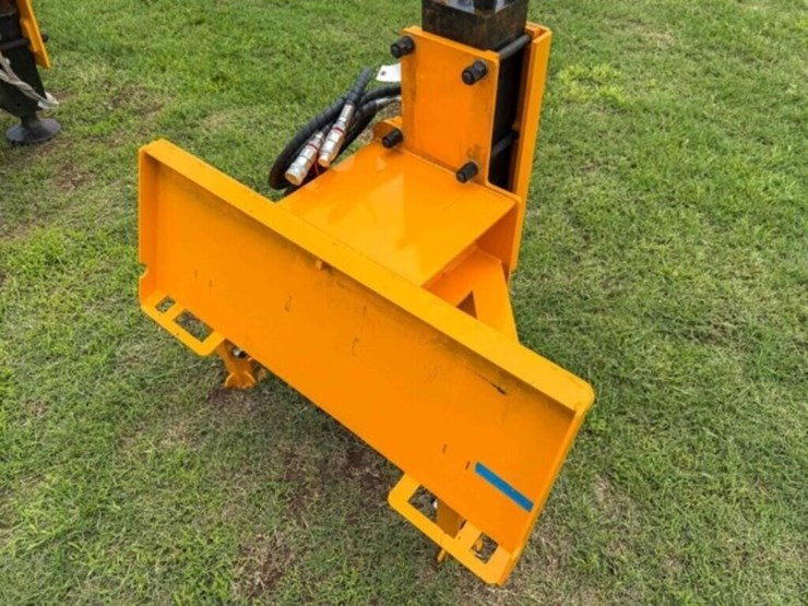 hydraulic-skidsteer-post-pounder/driver-image-4