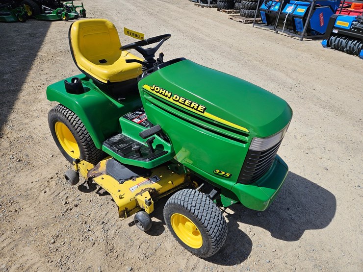 john-deere-325-image-7