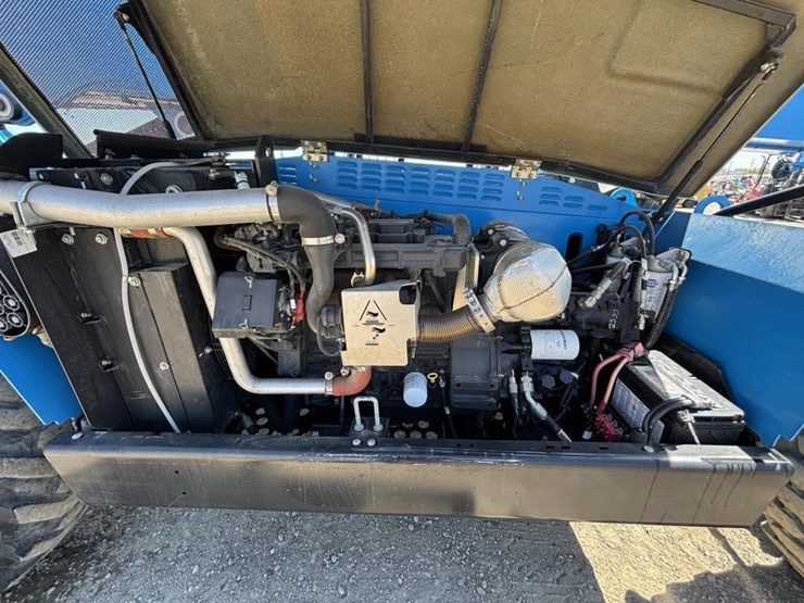 2019-genie-gth844-image-44