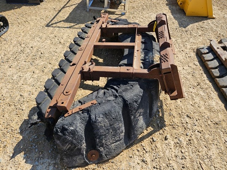 #5108-•-rubber-tire-manure-scraper-image-2