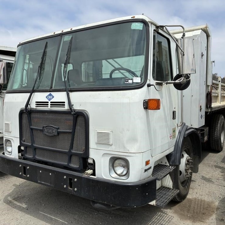2011 AUTOCAR XPEDITOR