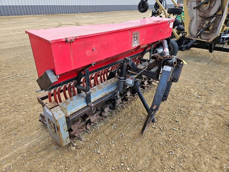 #5067-•-gandy-aera-vator-3pt-spike-seeder-image-7