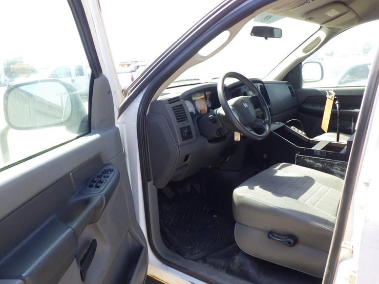 2009-dodge-ram-2500-image-5