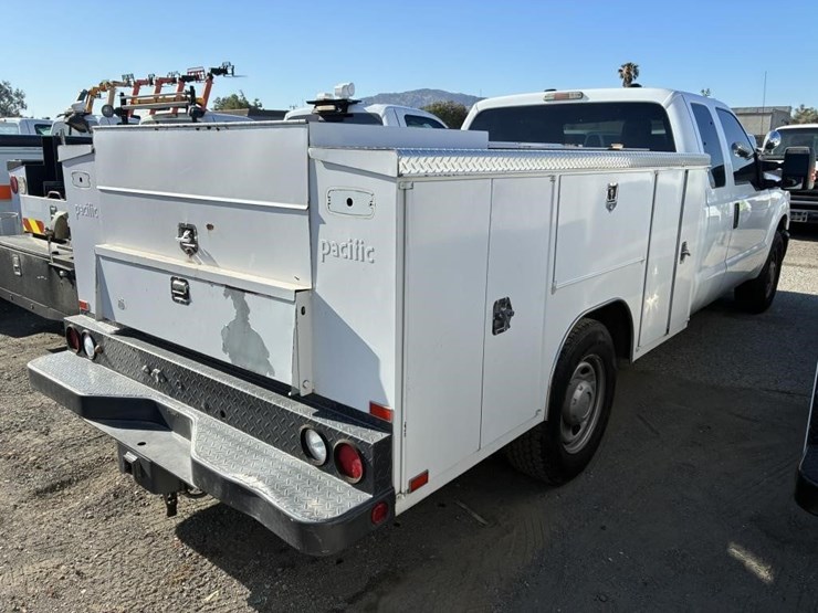 2015-ford-f250-image-3