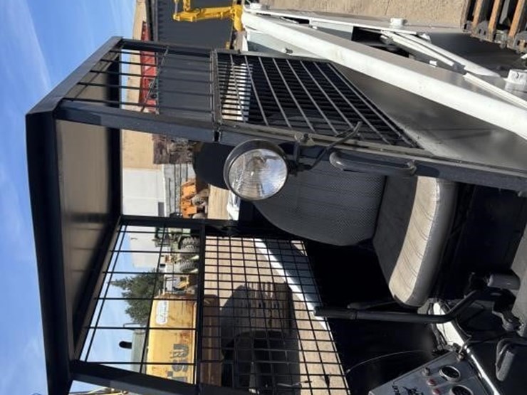 bobcat-725-image-17