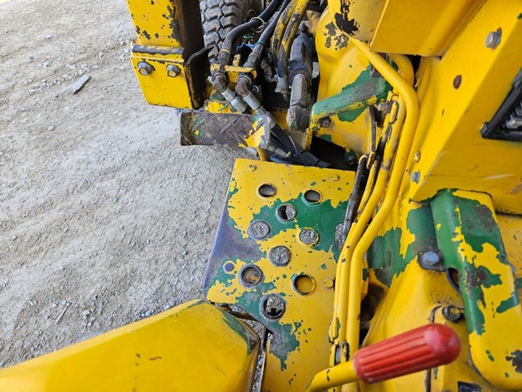 john-deere-650-image-31