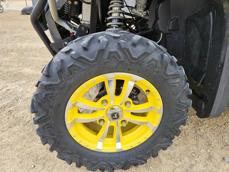 john-deere-gator-image-9