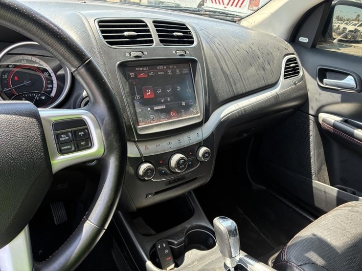 2018-dodge-journey-image-17