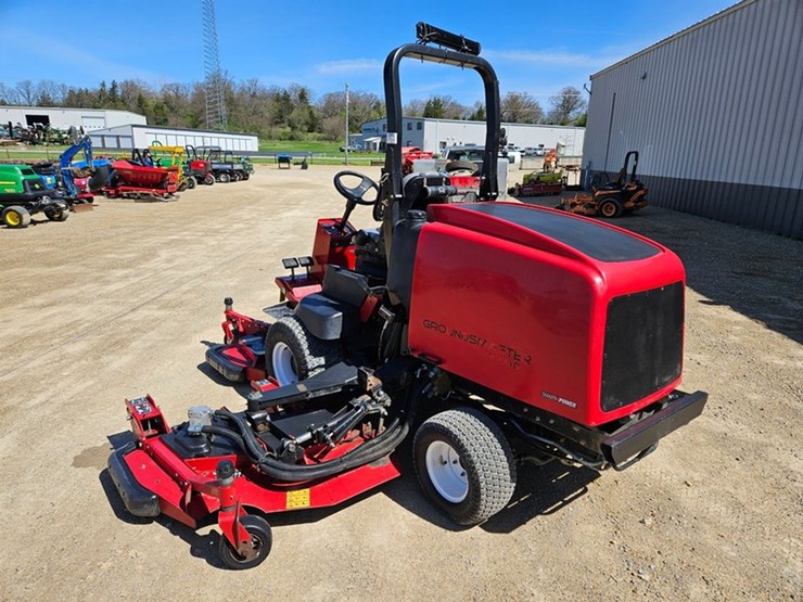 toro-groundsmaster-4000d-image-3