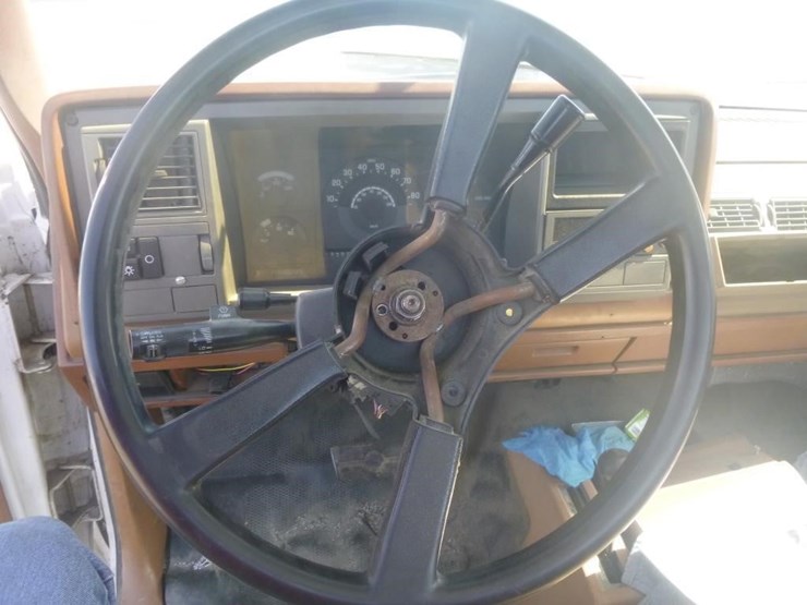 1990-chevrolet-1500-image-9