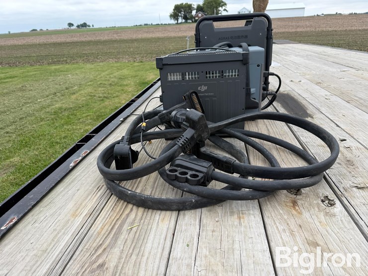 dji-agras-t40-drone-charging-equipment-image-8