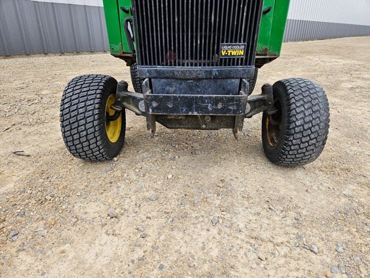 john-deere-425-image-9