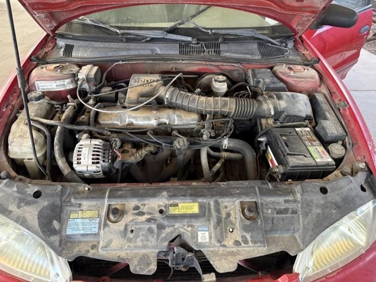 2001-chevrolet-cavalier-sdn-image-10