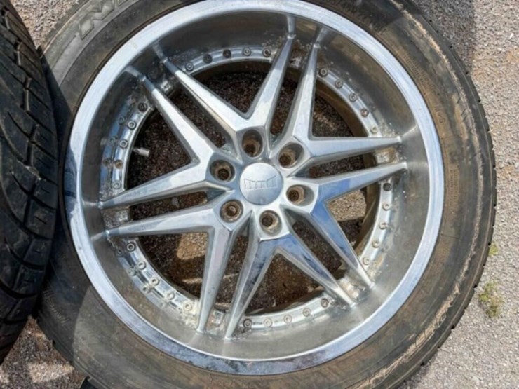 4--tires-&-22”dub-wheels-image-9