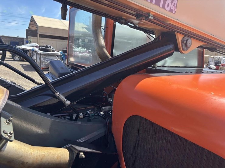 2005-jlg-g6-42a-image-45