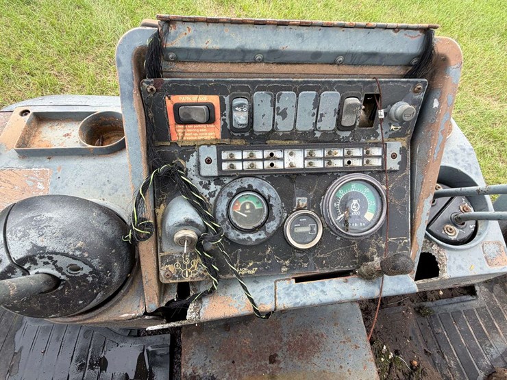 1997-deere-310e-image-32