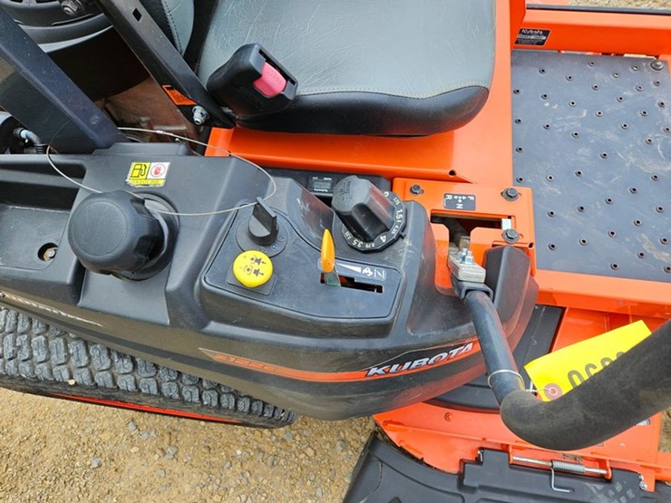 kubota-z122e-image-19