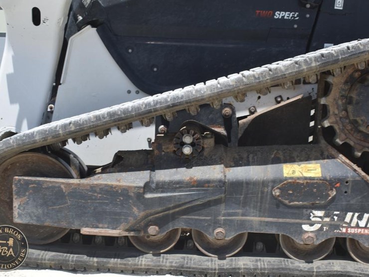 2023-bobcat-t76-image-35