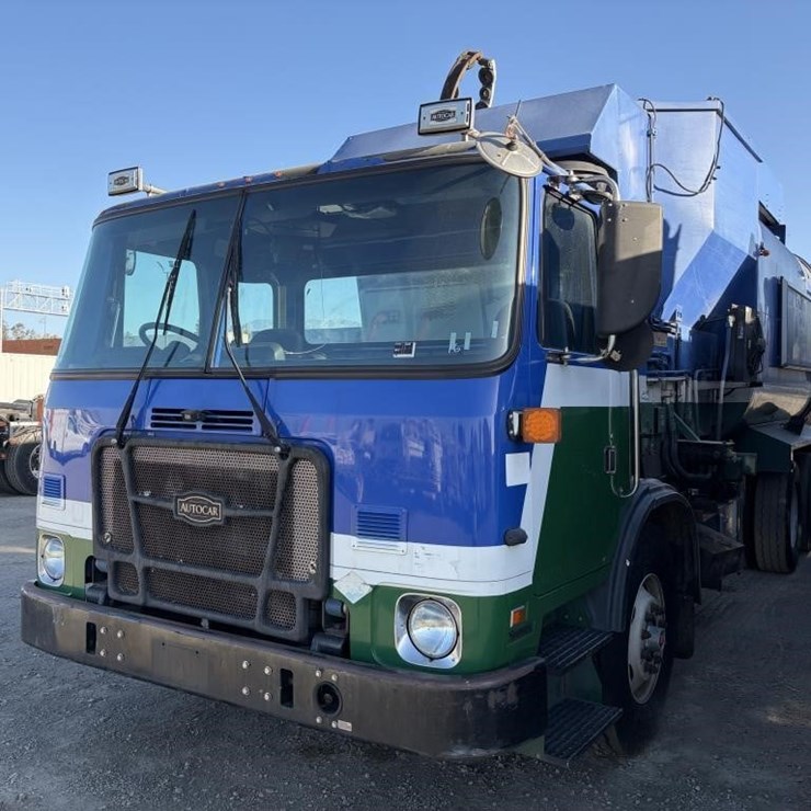 2015 AUTOCAR XPEDITOR