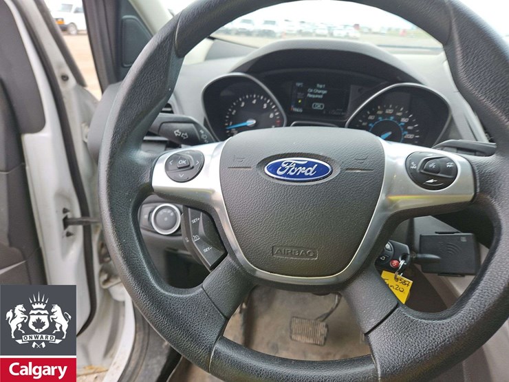 2016-ford-escape-image-18