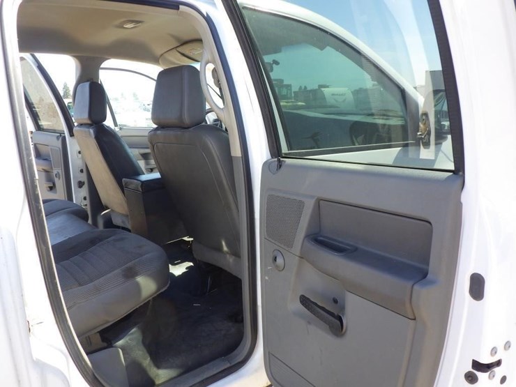 2009-dodge-ram-2500-image-8