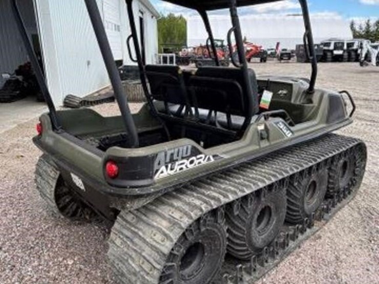 2023-vanguard-40'-image-3