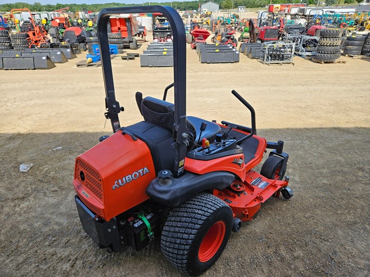 kubota-zd326s-image-4