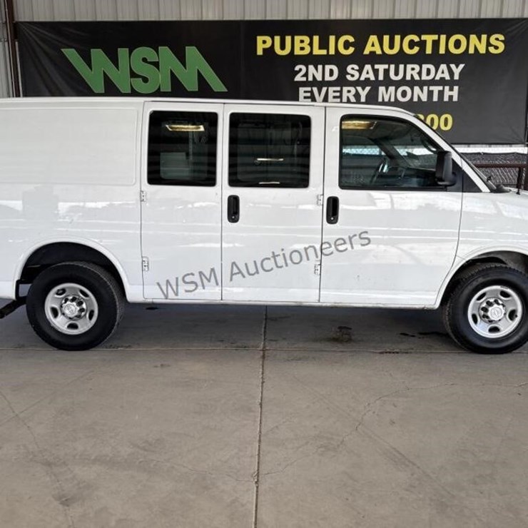 2015 CHEVROLET EXPRESS 2500