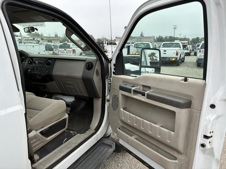 2008-ford-f450-image-10
