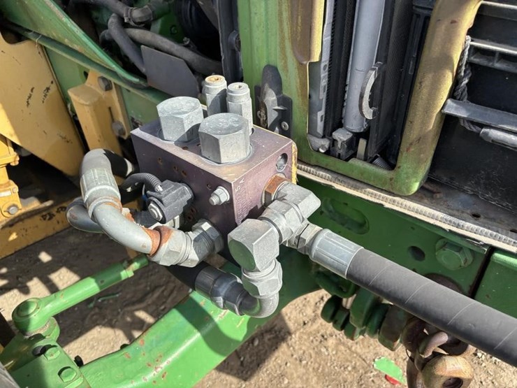 john-deere-6420-image-62
