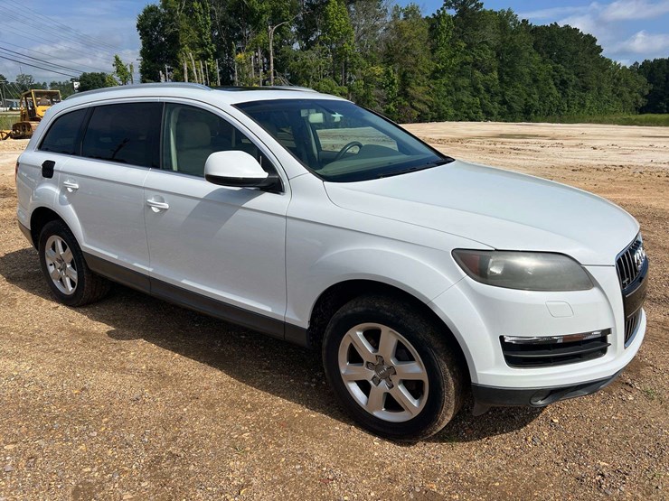 2013-audi-q7-image-4