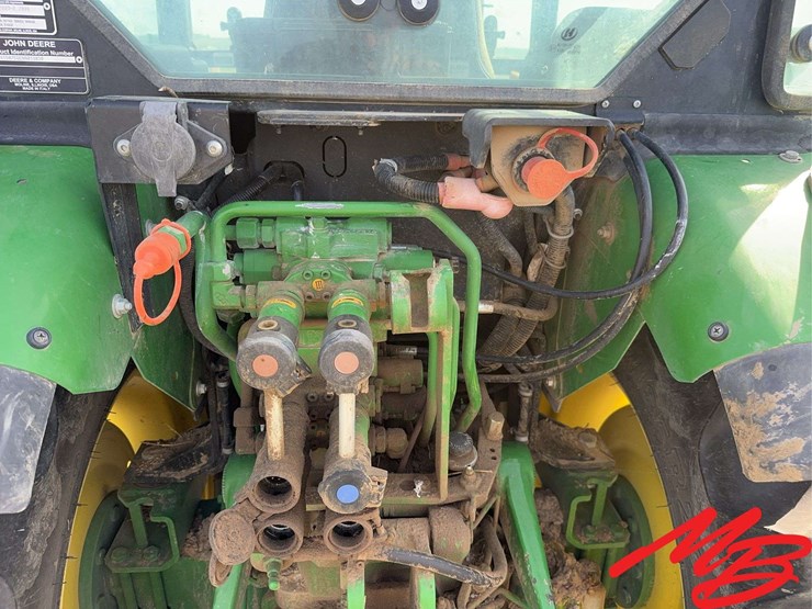 2023-john-deere-5075gn-image-14