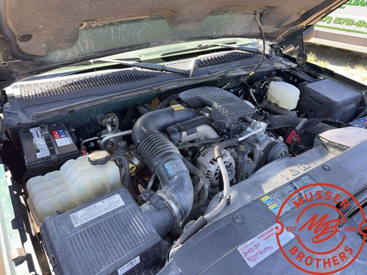 2005-chevrolet-silverado-3500-ls-image-11