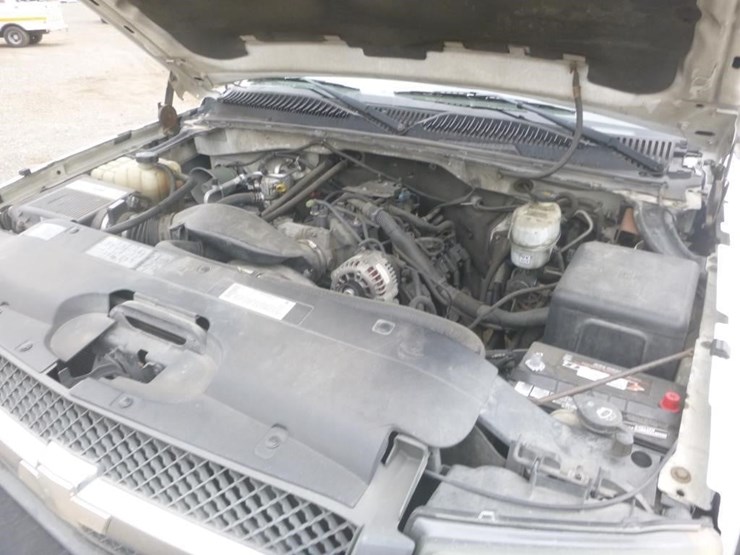 2003-chevrolet-2500-image-14