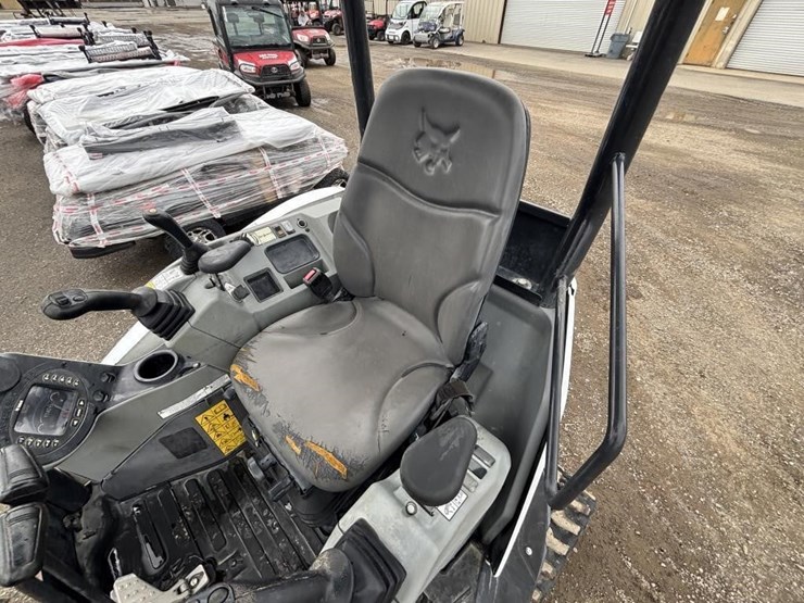 2021-bobcat-e26-image-26